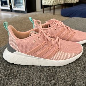 Adidas Cloudform shoes.